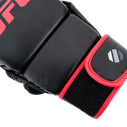 UFC Перчатки MMA для спарринга 8 унций черные S/M